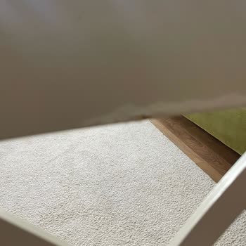 IKEA Sandalyede Kabarmalar Oluştu