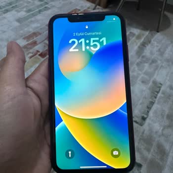 iPhone 11 Malfunctions: Seeking Replacement for Chronic Issues