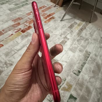 iPhone 11 Malfunctions: Seeking Replacement for Chronic Issues