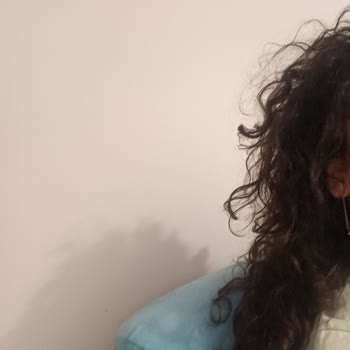 Olcay Kuzgun Hair Studio Kıvırcık Saç Kesimi Diye Gittim, Saçlarımı Mahvettiler