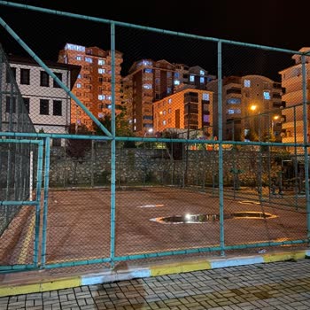 Tokat Belediyesi Voleybol Sahasının Aydınlatma Lambası