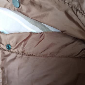 Modanisa'dan Benguen Marka Şişme Mont Aldım Defolu Çıktı