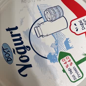 BİM Son Kullanma Tarihine Zaman Varken Küflenen Yoğurt