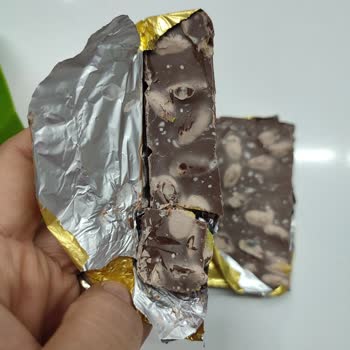 Eti Çikolata Küflü Gibi