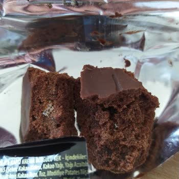 BİM Aldığım Çikolatayı Karıncalar İşgal Etmiş Ve Yumurta Bırakmış