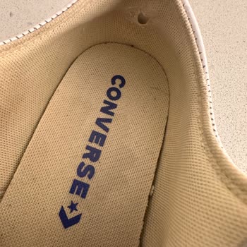 Converse Çok Kısa Zamanda Aşındı
