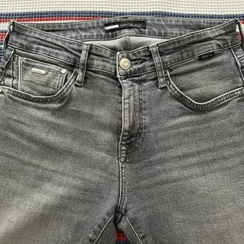 Mavi Jean Kot Pantolonları Renk Atma Sorunu