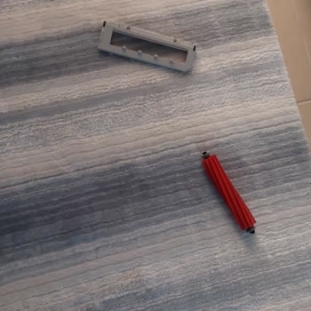 Roborock Q7 Max Silikon Fırça Çıkarıyor