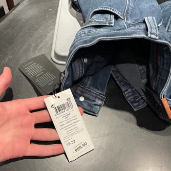 Loft Kırmızı Etiketli Üründe İndirim Oyunu