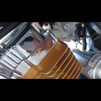 Kuba Motor Fabrika Hatası Bölümün Üst Kapağı Nikelajı Boya Kalkması