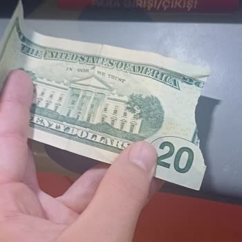 Akbank ATM'sine Yatırdığım Para Yırtık İade Edildi