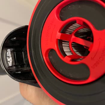 Bosch 7 Serisi Toz Haznesi Kilidi Durmadan Kırılıyor.