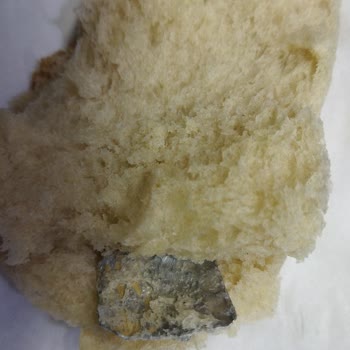 Cem Hipermarketleri Ekmekten Çıkan Yabancı Cisim