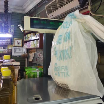 Yöresel Burada Bozuk Ve Eksik