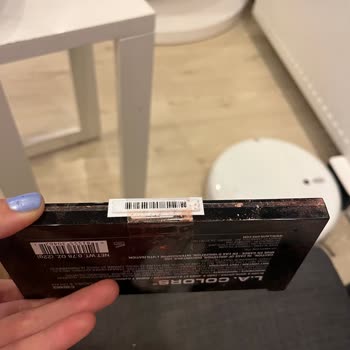 Yalova Vega AVM Watsons Mağazasında Almış Olduğum Blush Paramparça