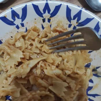 Piyale Makarna Bayattı Ve Tadı Çok Kötüydü