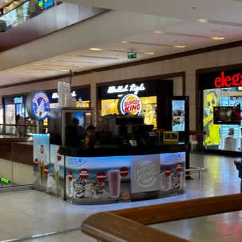 Burger King Alışveriş Merkezindeki Restoranın Müşteri Hizmetleri Sorunları