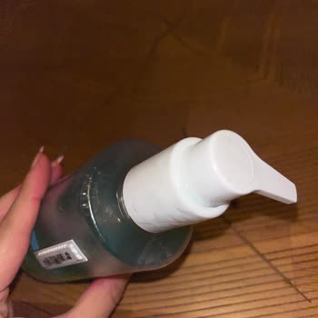 The Purest Solutions Yüz Yıkama Jeli Pompası Bozuldu