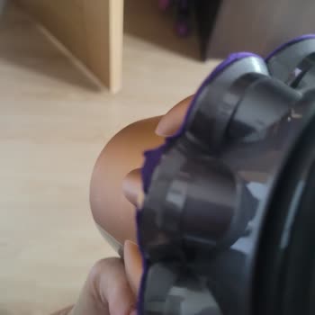 Dyson 12 Mor Yerleri Çıkıyor