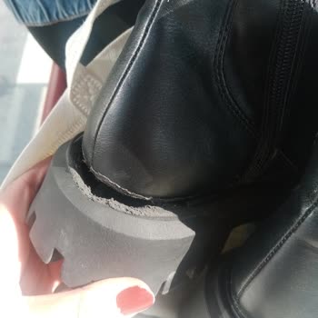 Sleazy Products Of Stradivarius