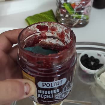 BİM Ahududu Reçelinden Kırılmış Bıçak Sapı Çıktı