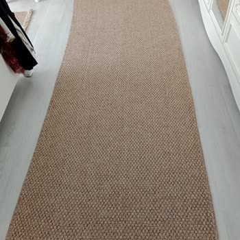 Nilay Halı Mobilya Sorumsuz İlgisiz Satıcı