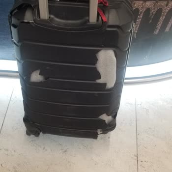 THY De Valizi Zorla Bagaja Alıp Sonra Kırık Verdiler.