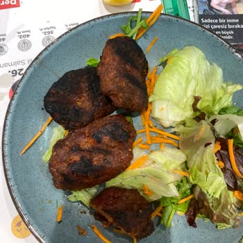 Carrefour SA Lezzet Arası Yanık Köfte Vermeleri