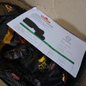 Çaykur Çay İşletmeleri Rize Den Gelen Patlak Ve Koliye Dökülmüş Çay