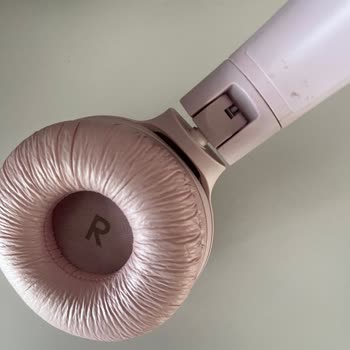 JBL510BT Sağ Eklem Bölgesinden Kırıldı