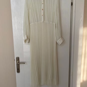 İkinci El Dükkanı "Zara"