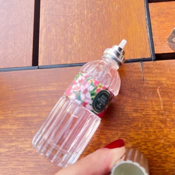 Eyüp Sabri Tuncer Kolonya Kapağı Konulmamış