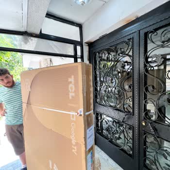 UPS Teslimat Sıkıntıları Ve Paketin Hasarlı Olması.