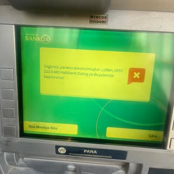 Halkbank ATM Parama El Koydu