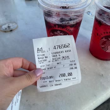 Starbucks Coffee İçeceğim Yarım Hizmet Kötü