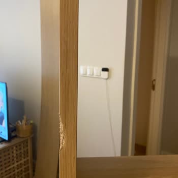 IKEA İnternet Üzerinden Aldığım Mobilyayı Kırık Bir Halde Gönderdi