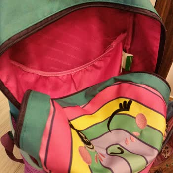 Benetton Okul Çantası 10 Ayda Tüm Fermuarları Kırıldı