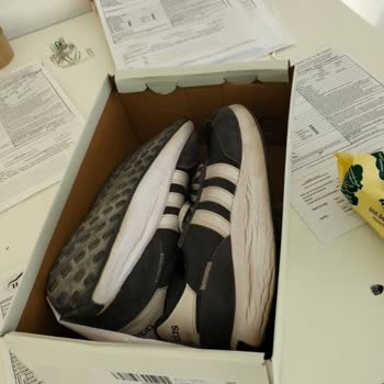 Adidas In Street Mağazasından Alınan Ürünün Deforme Olduğunda İade Olmuyor