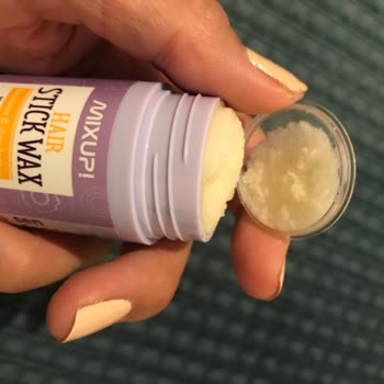 Gratis Mixup Hair Stick Wax Kapağa Yapışarak Parçalandı.
