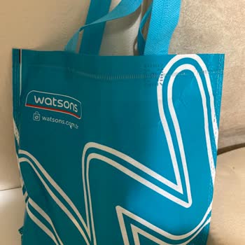 Watsons Her Alışverişimde Ücretli Çanta Poşetini Satıyor