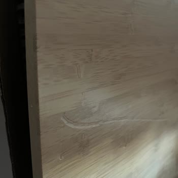 IKEA'dan Aldığım 7000 TL Değerindeki Masam Kırık Ve Çizik Geldi.