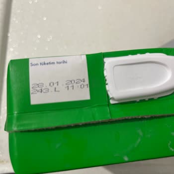 Aldığım Her Zaman Kullandığım Danone Süt Renk Değiştirdi