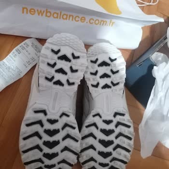 New Balance Teşhir Ürün Satışı