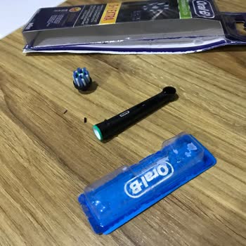Oral B Diş Fırçası Başlığı Ağzımda Parçalandı