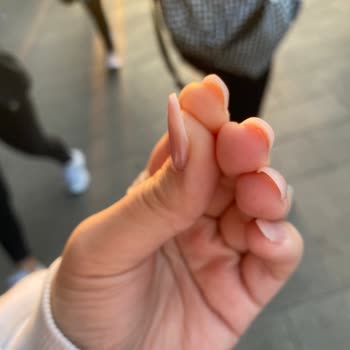 Su Beauty Nail (Ataköy) İlgisizlik Ve Hijyensizlik