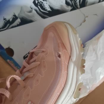 Skechers Üretim Kaynaklı Sorunu Red Etti