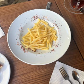 Kurtköy Simit Sarayi Kötü Hizmet