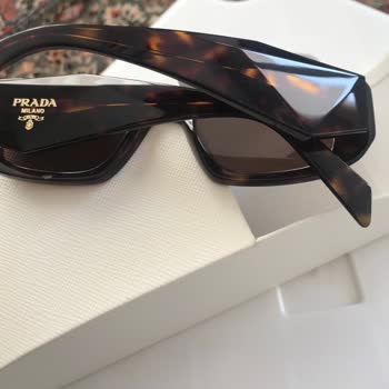 Sunglass Hut Prada Gözlük Ayıplı Çıktı