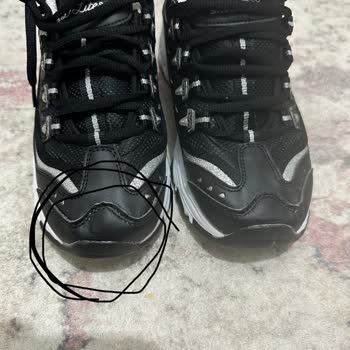 Stepsneak.com Kusurlu Ürün Satıp İade Almıyor