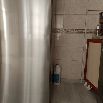 Profilo Sıfır Dolap Her Yeri Göçük İçinde